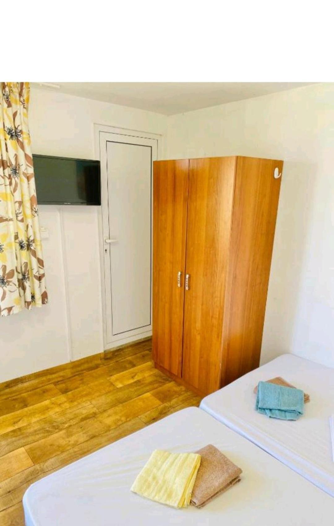 Krimski Guest House And Bungalows Byala  Εξωτερικό φωτογραφία